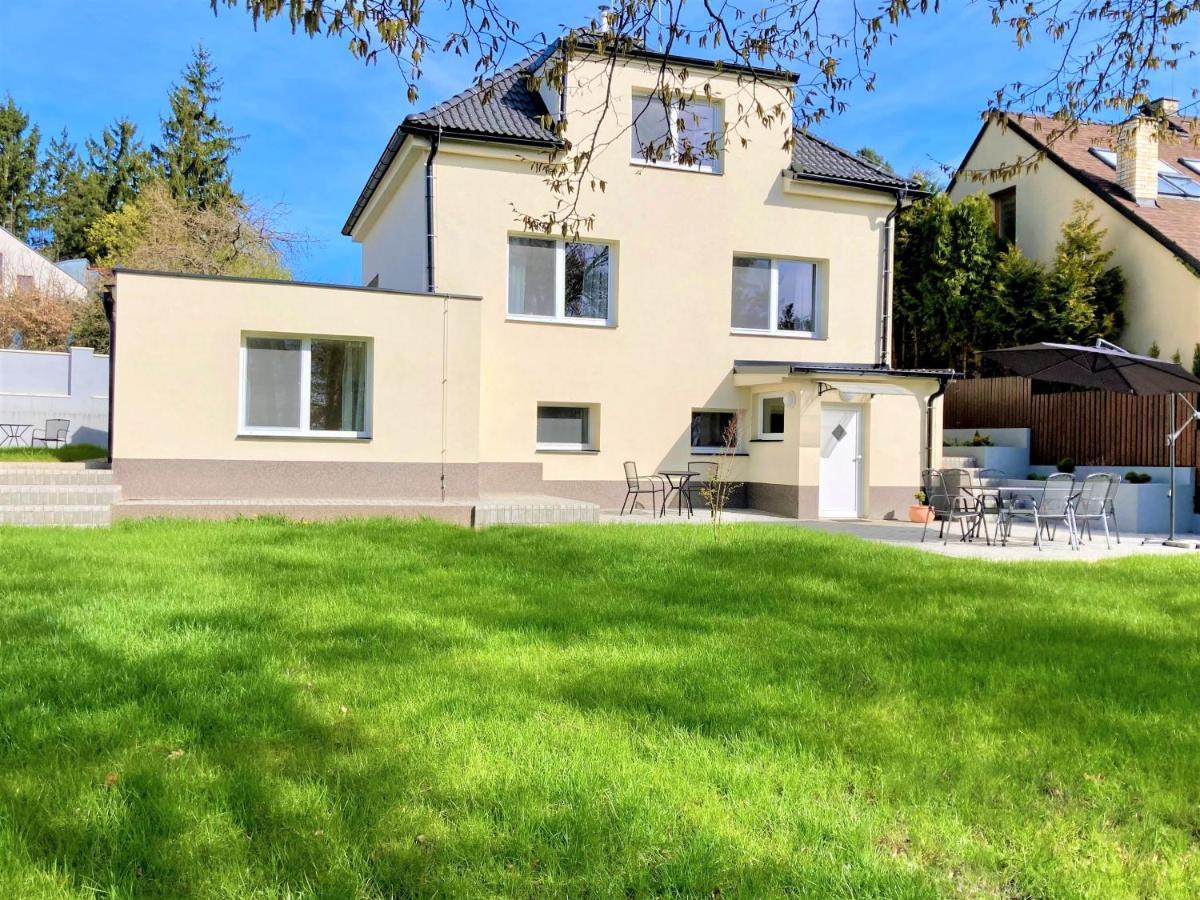 Apartmanovy Dum Se Zahradou V Klidne Casti Prahy Πράγα Εξωτερικό φωτογραφία