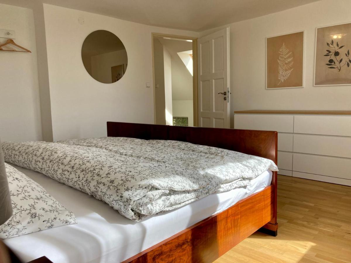 Apartmanovy Dum Se Zahradou V Klidne Casti Prahy Πράγα Εξωτερικό φωτογραφία