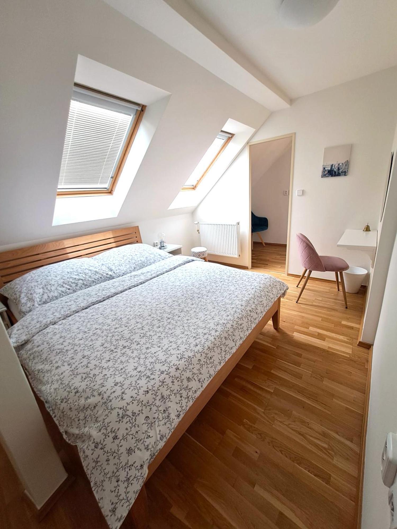 Apartmanovy Dum Se Zahradou V Klidne Casti Prahy Πράγα Εξωτερικό φωτογραφία